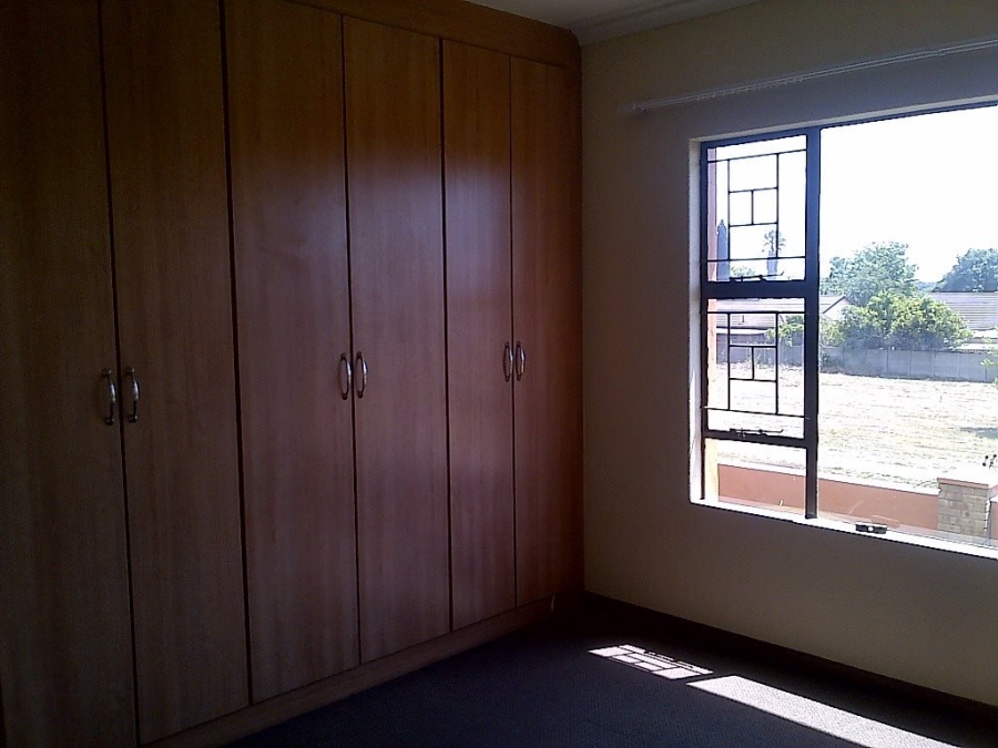 2 Bedroom Property for Sale in Vaalpark Free State